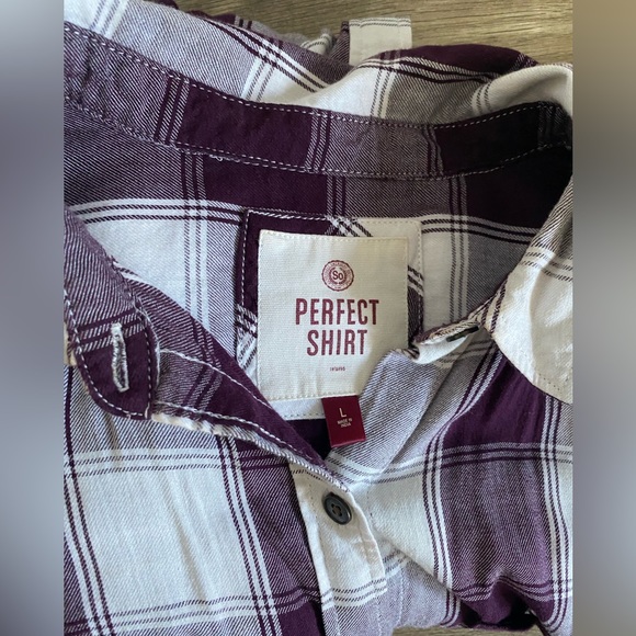 Button down shirts - Picture 3 of 5